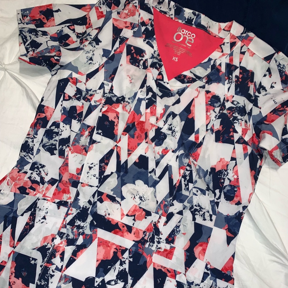Barco One Flower Prism V-Neck Scrub Top